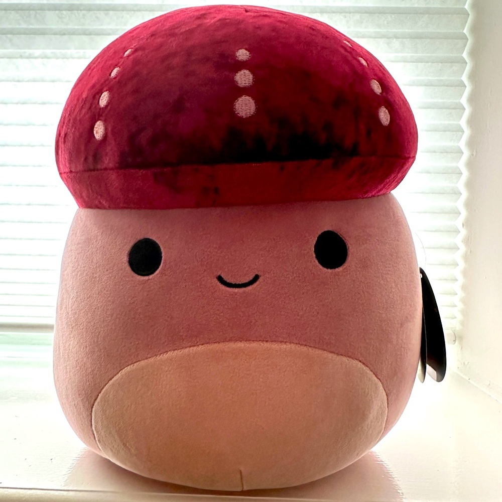 🍄NWT 12” Select Series Hammie, the Velvet Mushroom, Original Squishmallow🍄